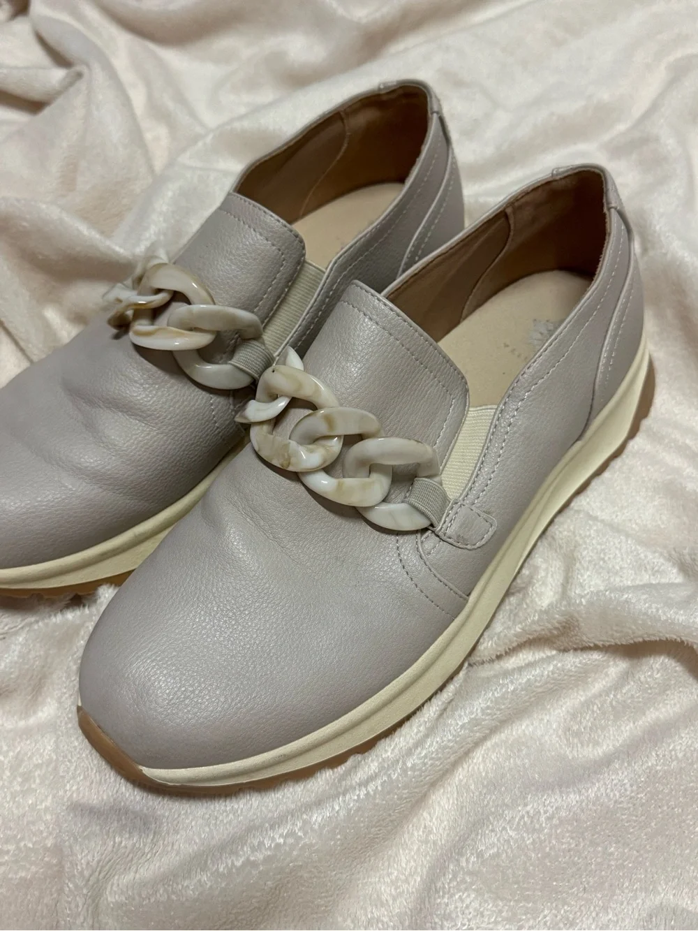 Yellow Box Gray Slip-On Flats with Chunky Marbled Chain